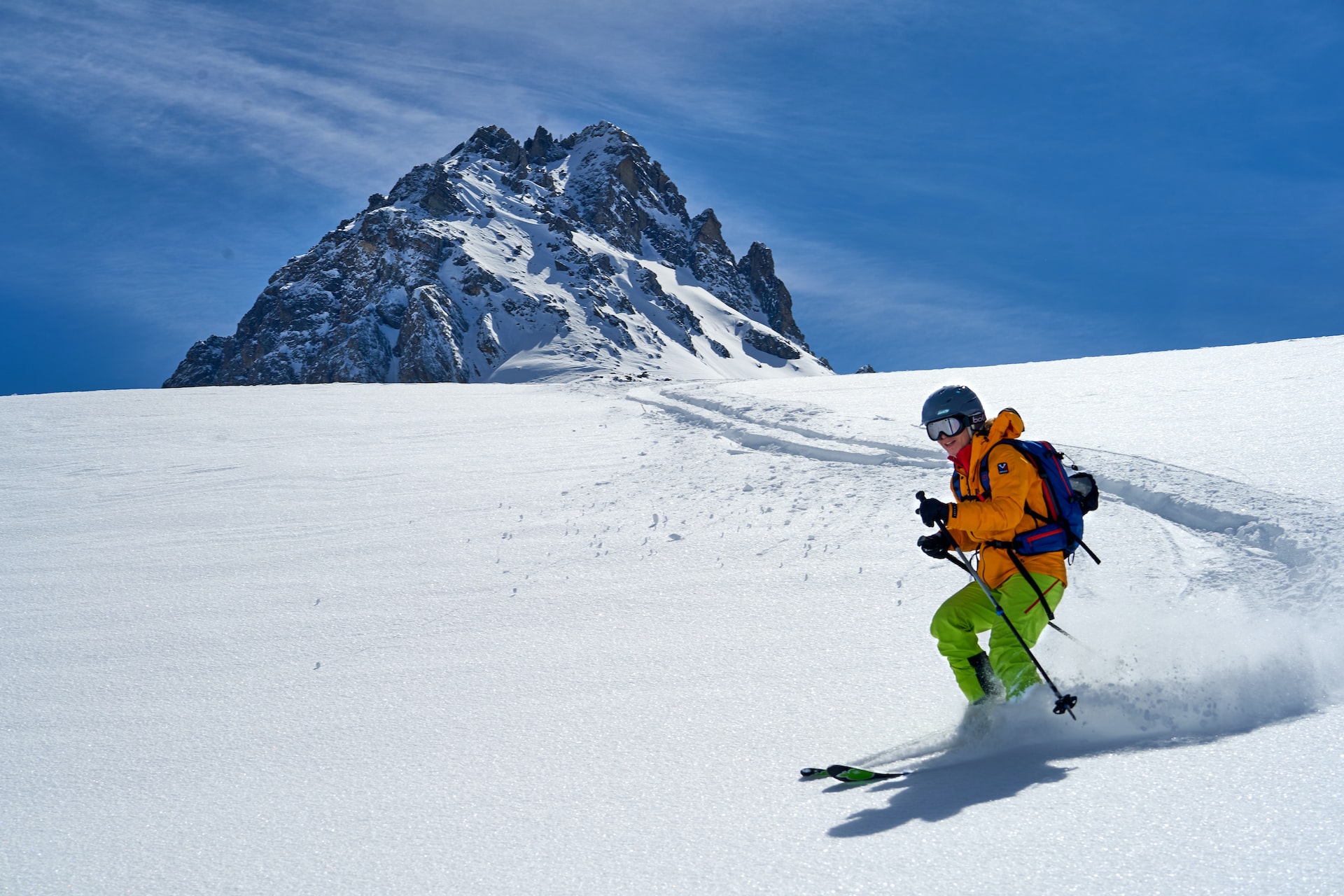 Which Apparel You Need To Buy Before Skiing